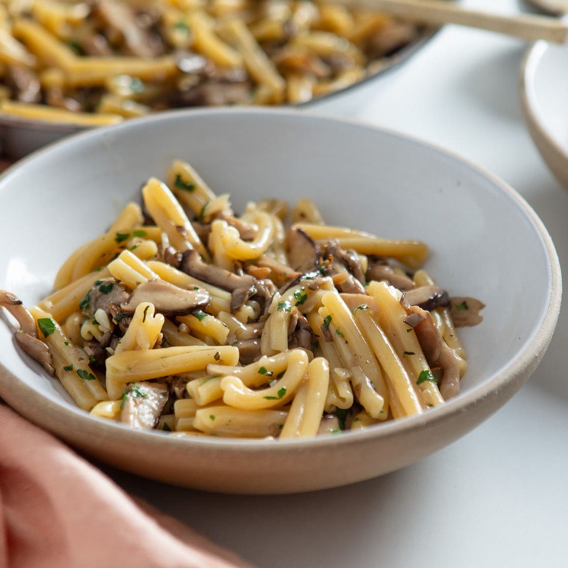 Pasta ai Funghi (Creamy Pasta With Mushrooms)