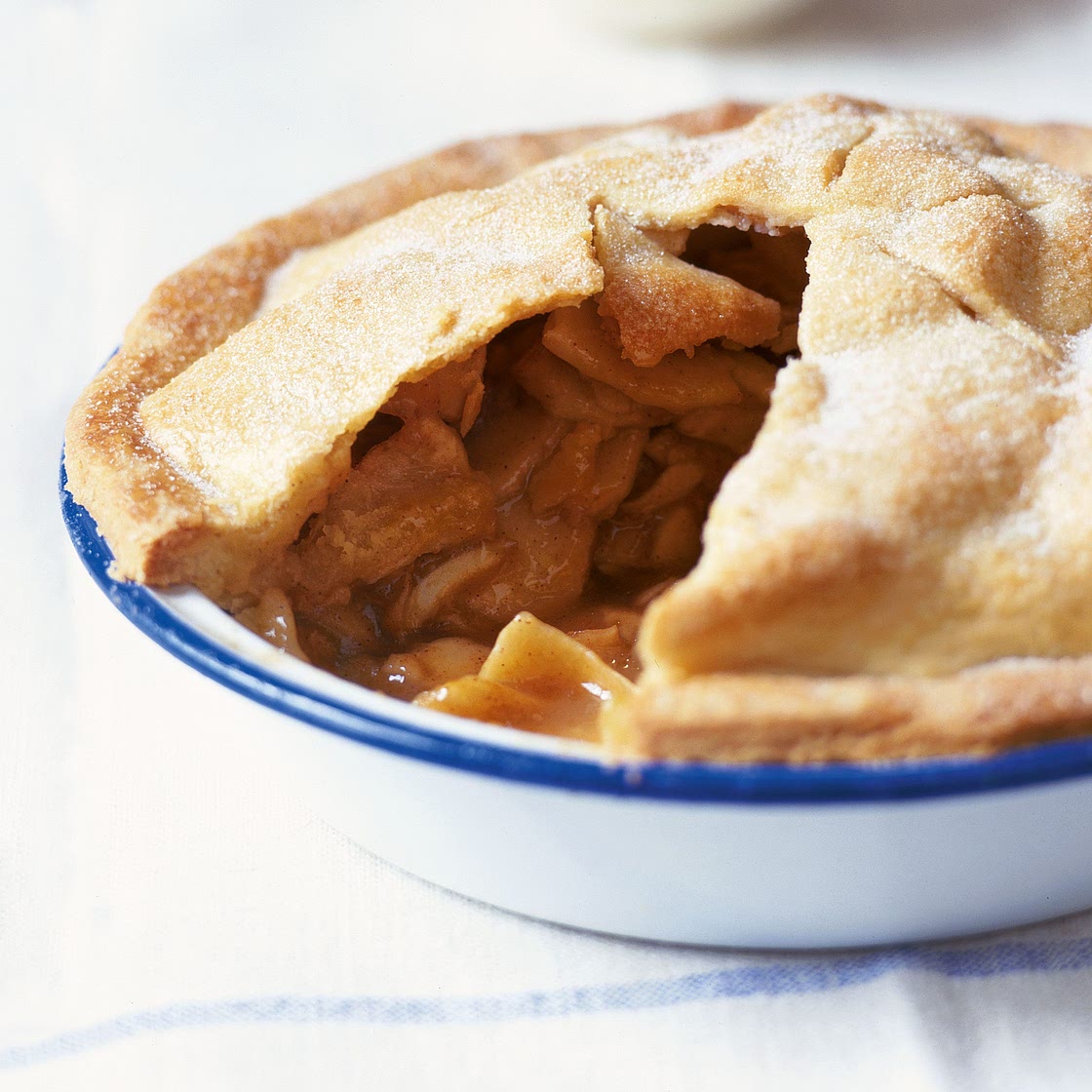 Homemade apple pie