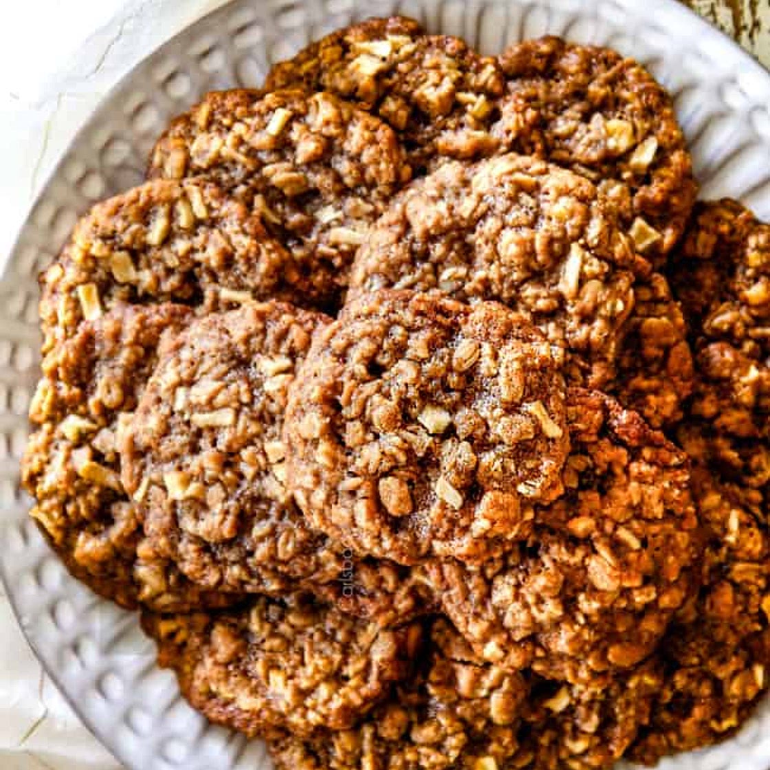 Cinnamon Apple Oatmeal Cookies