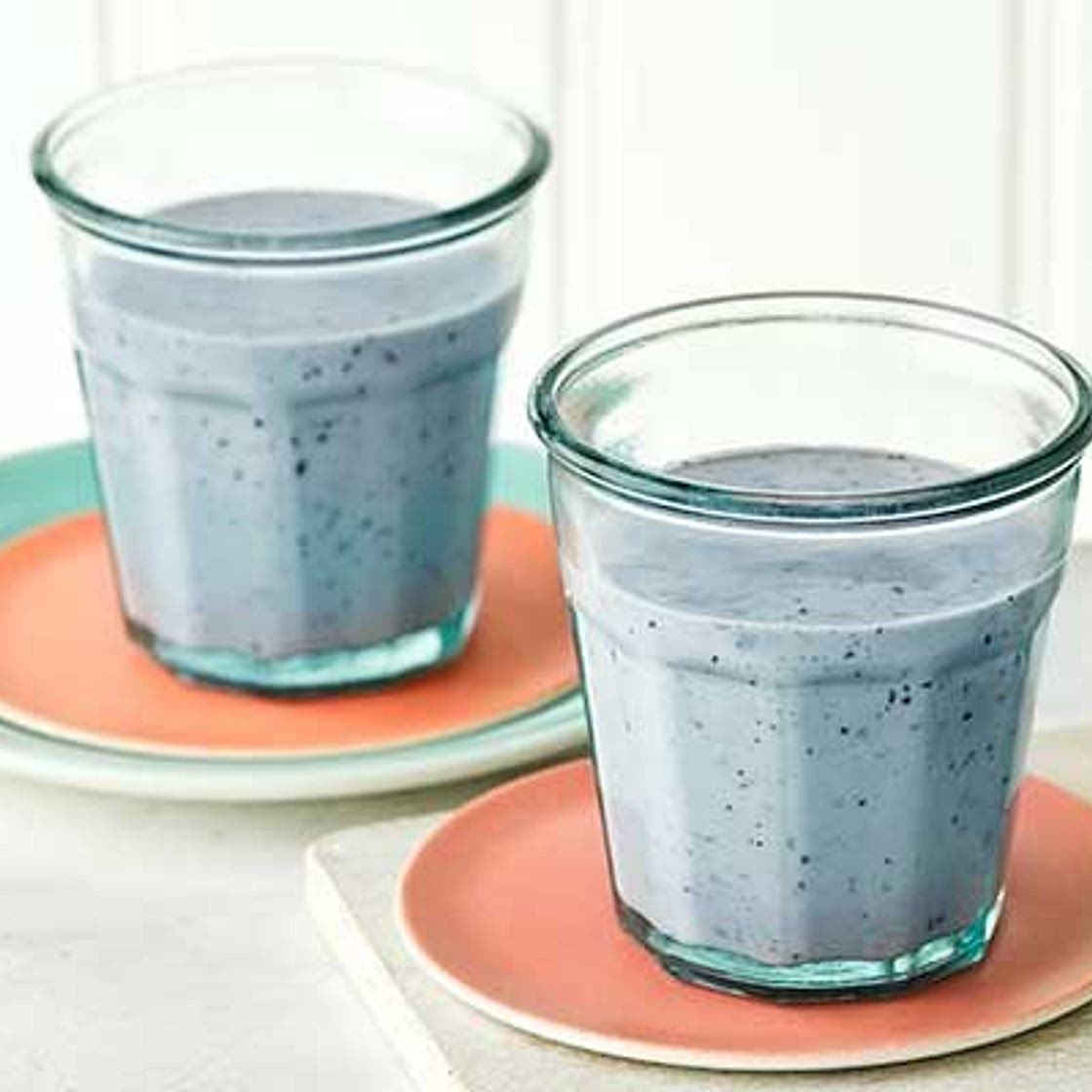 Blueberry & banana power smoothie