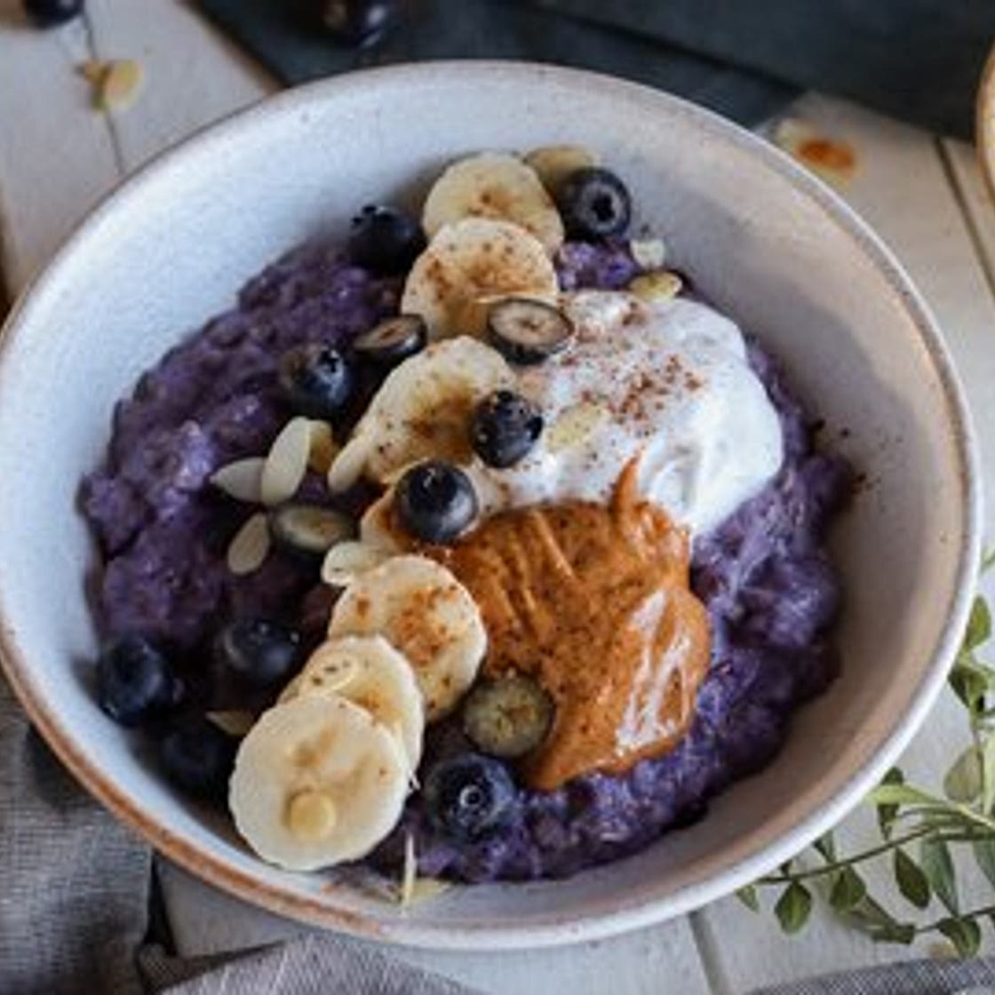 Blueberry Almond Oatmeal
