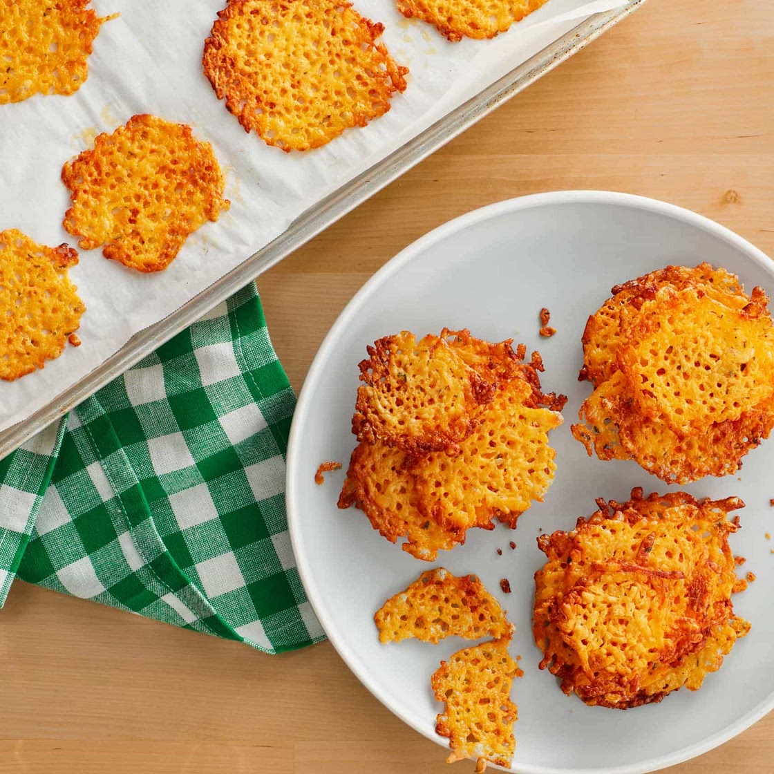 Keto Ranch Cheddar Crisps | Hidden Valley™ Ranch