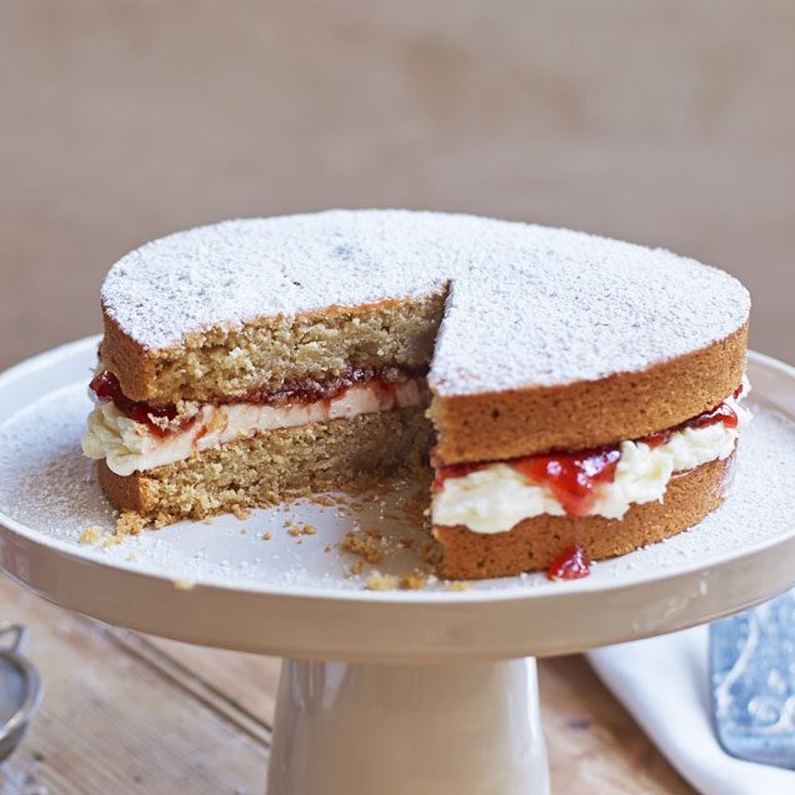 Vegan Victoria sponge cake