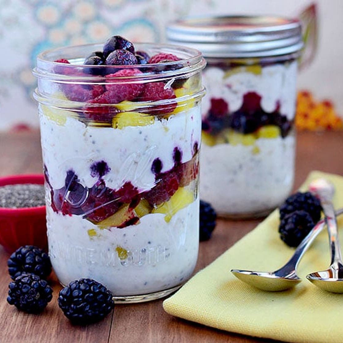 Make Ahead Fruit & Yogurt Breakfast Parfaits