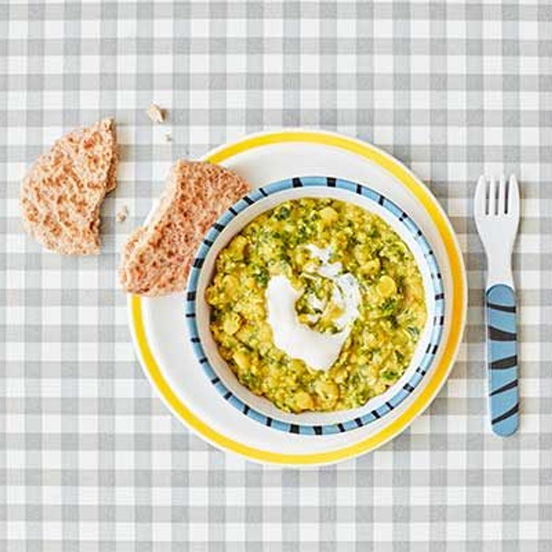 Toddler recipe: Mild split pea & spinach dhal