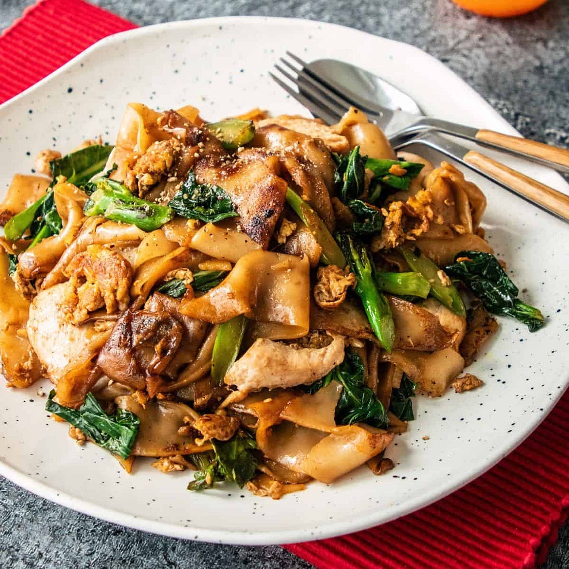 Authentic Thai Pad See Ew ผัดซีอิ้ว