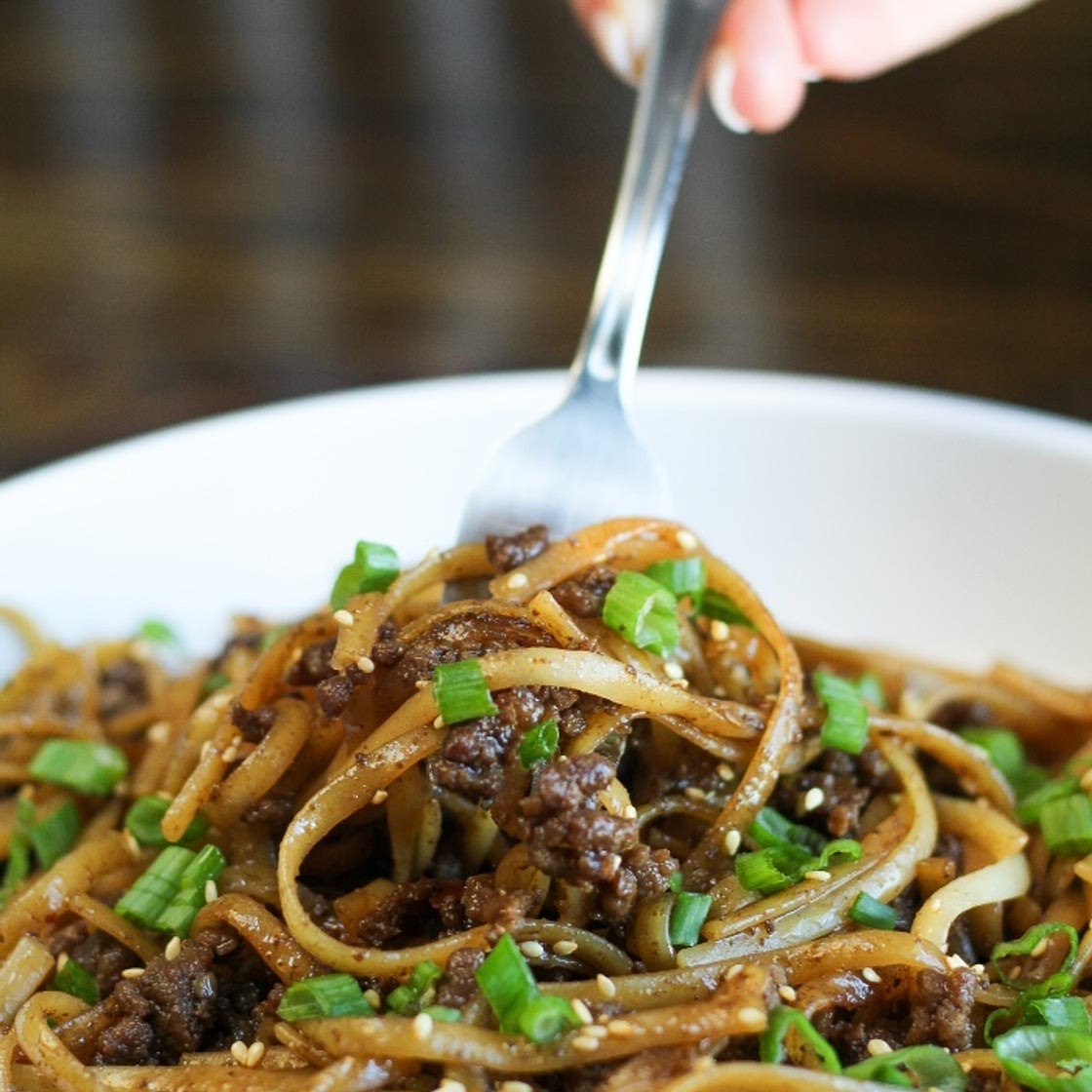 Easy Mongolian Ground Beef Noodles