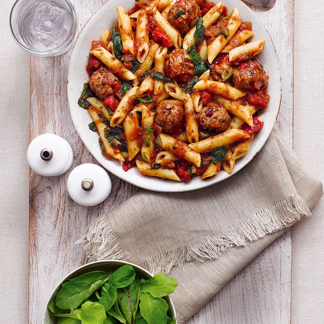 Slimming World meatballs & pasta with a spicy tomato sauce