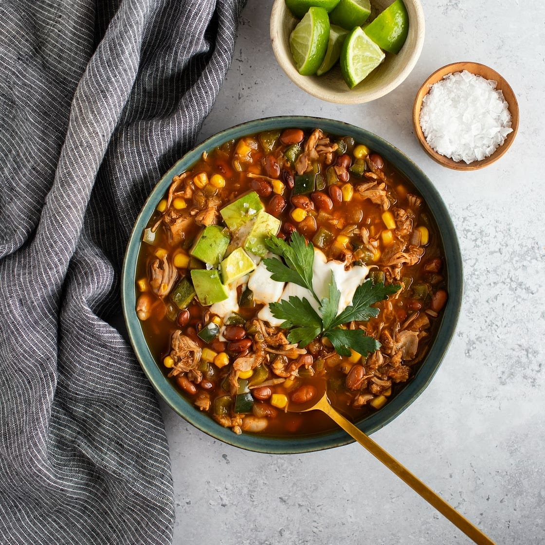 Smoky Jackfruit Pinto Bean Chilli - Easy Vegan Recipe