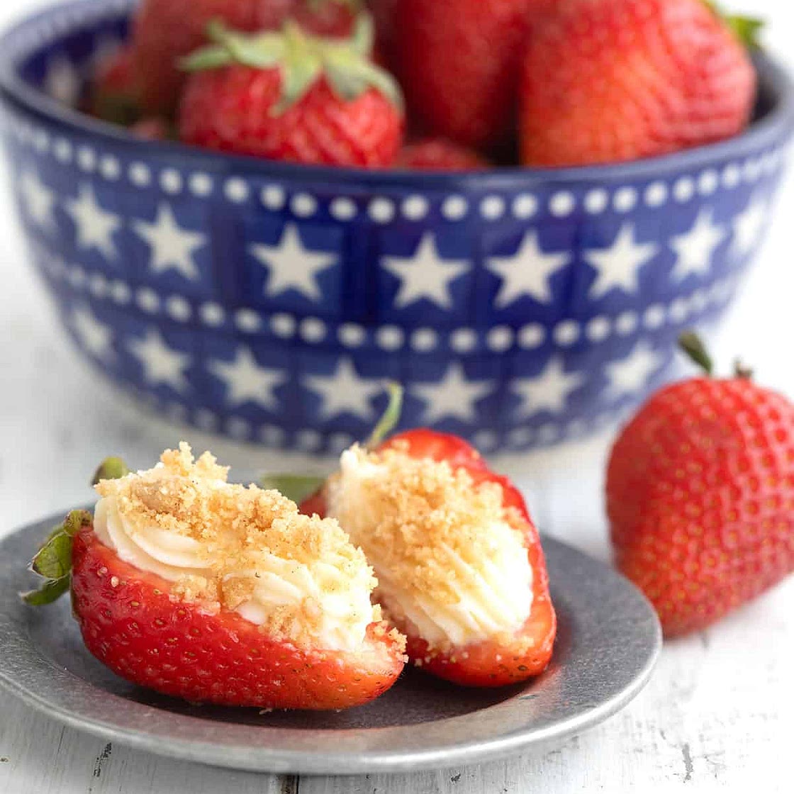 Cheesecake Stuffed Strawberries Recipe