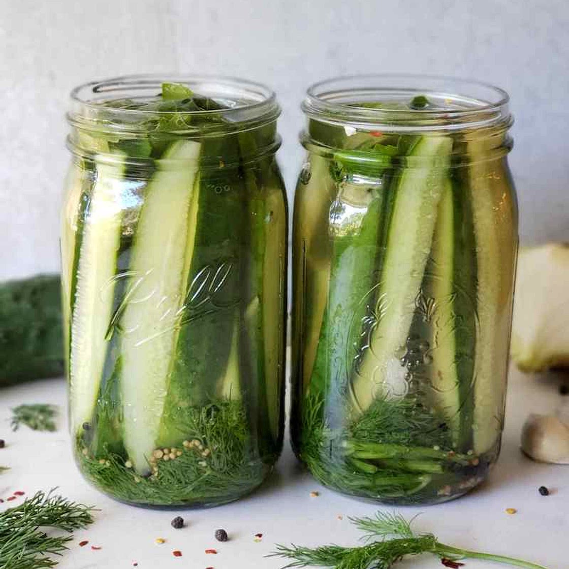 Best Refrigerator Pickles: Quick, Easy, Crunchy Dill Pickles