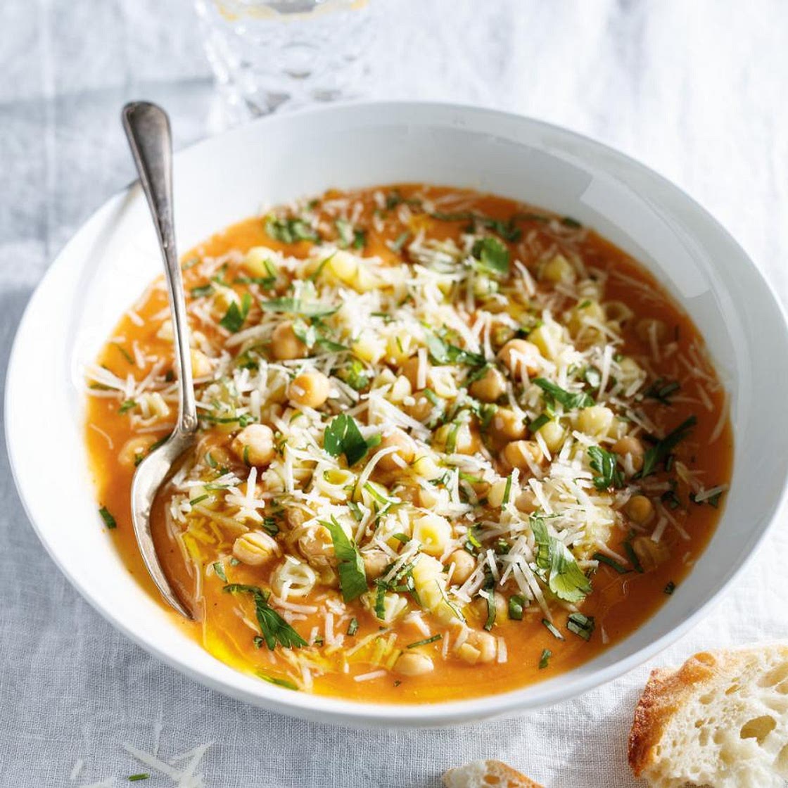 Pasta and Chickpea Ragù
