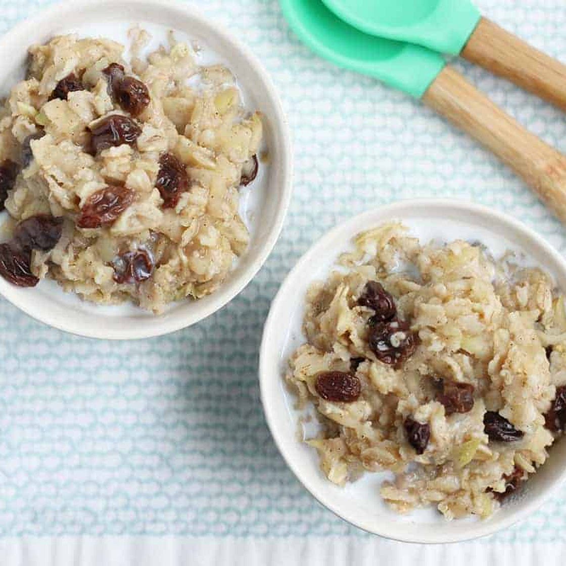 Apple Cinnamon Oatmeal with Raisins
