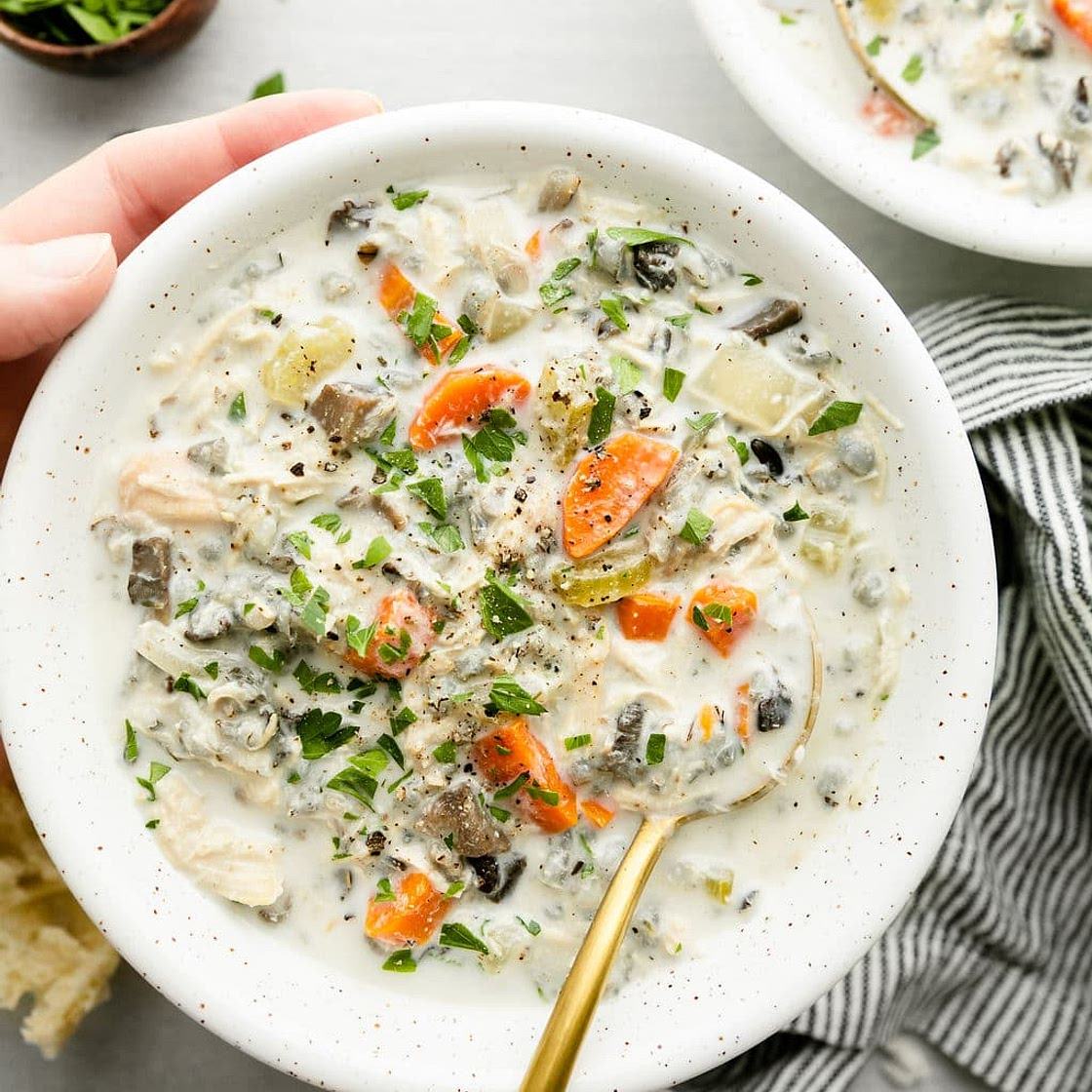 Slow Cooker Creamy Chicken and Wild Rice Soup