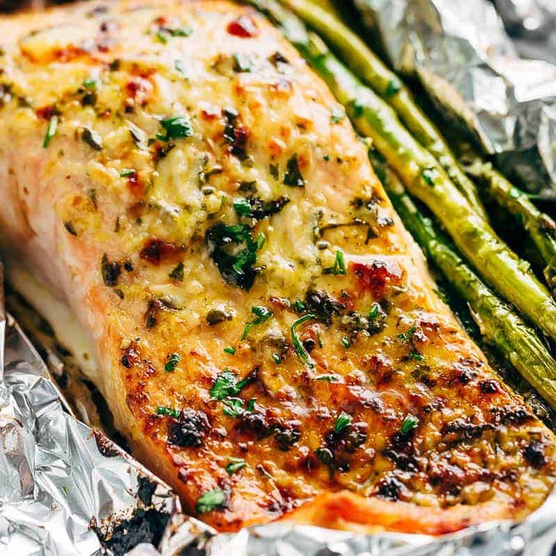 Lemon Parmesan Salmon & Asparagus Foil Packs