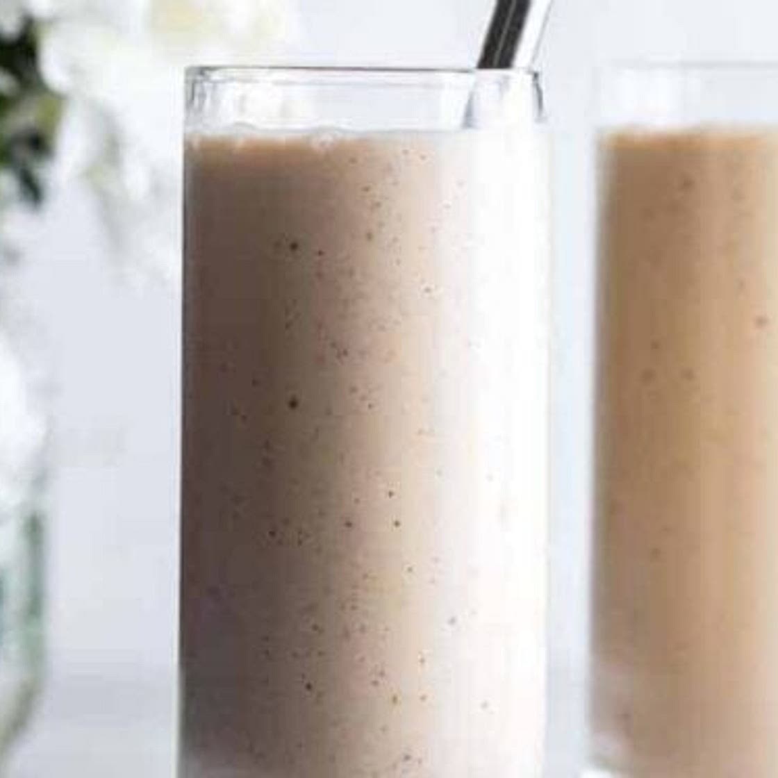 Banana Cashew Flax Seed Smoothie