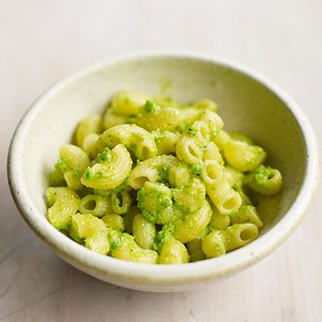 Weaning recipe: Pea pesto with pasta shapes