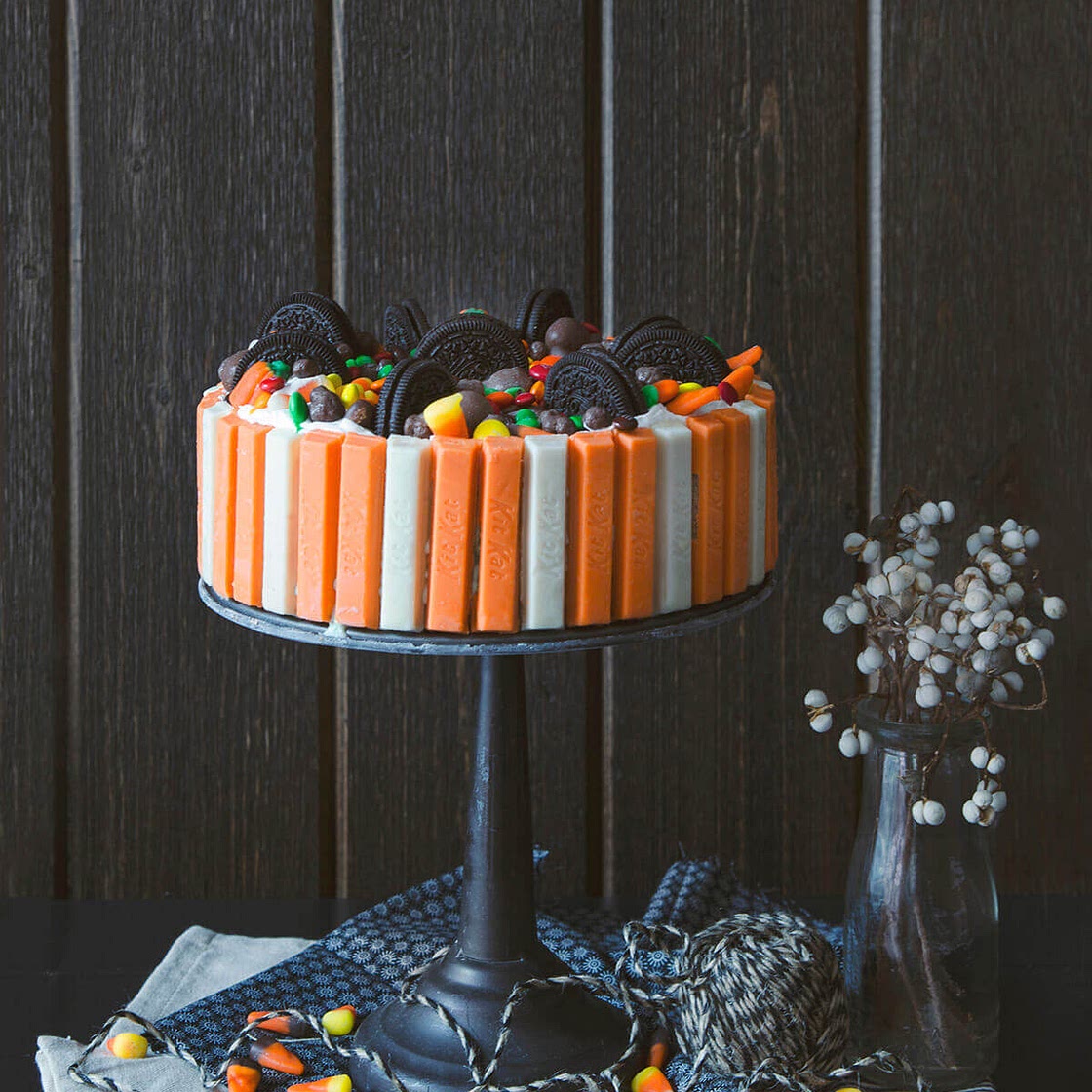 Halloween Kit Kat Ice Cream Cake