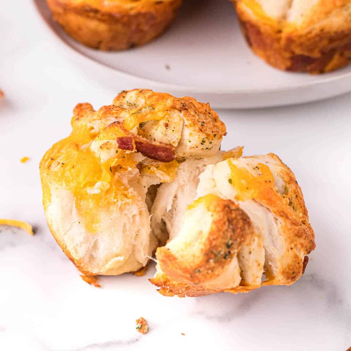 Cheddar Bacon Ranch Pull-Apart Rolls