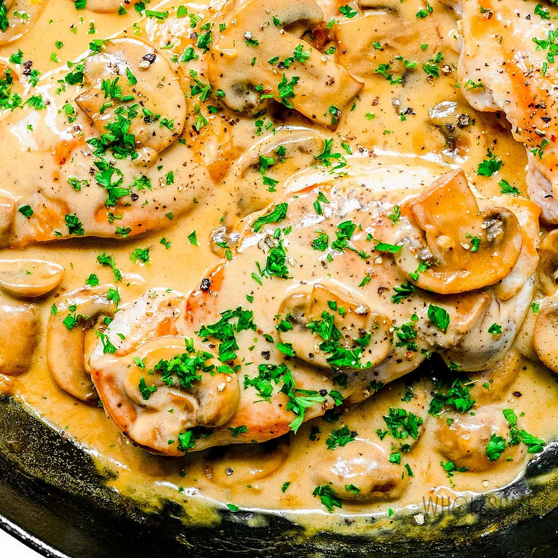 Chicken Marsala Recipe (Easy & Creamy!)