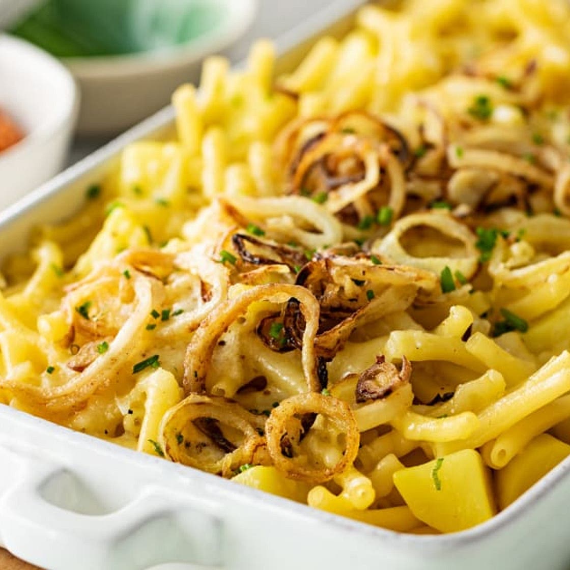 Älplermagronen mit Apfelmus