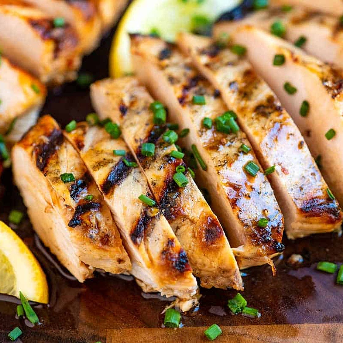 The Best Juicy Grilled Chicken