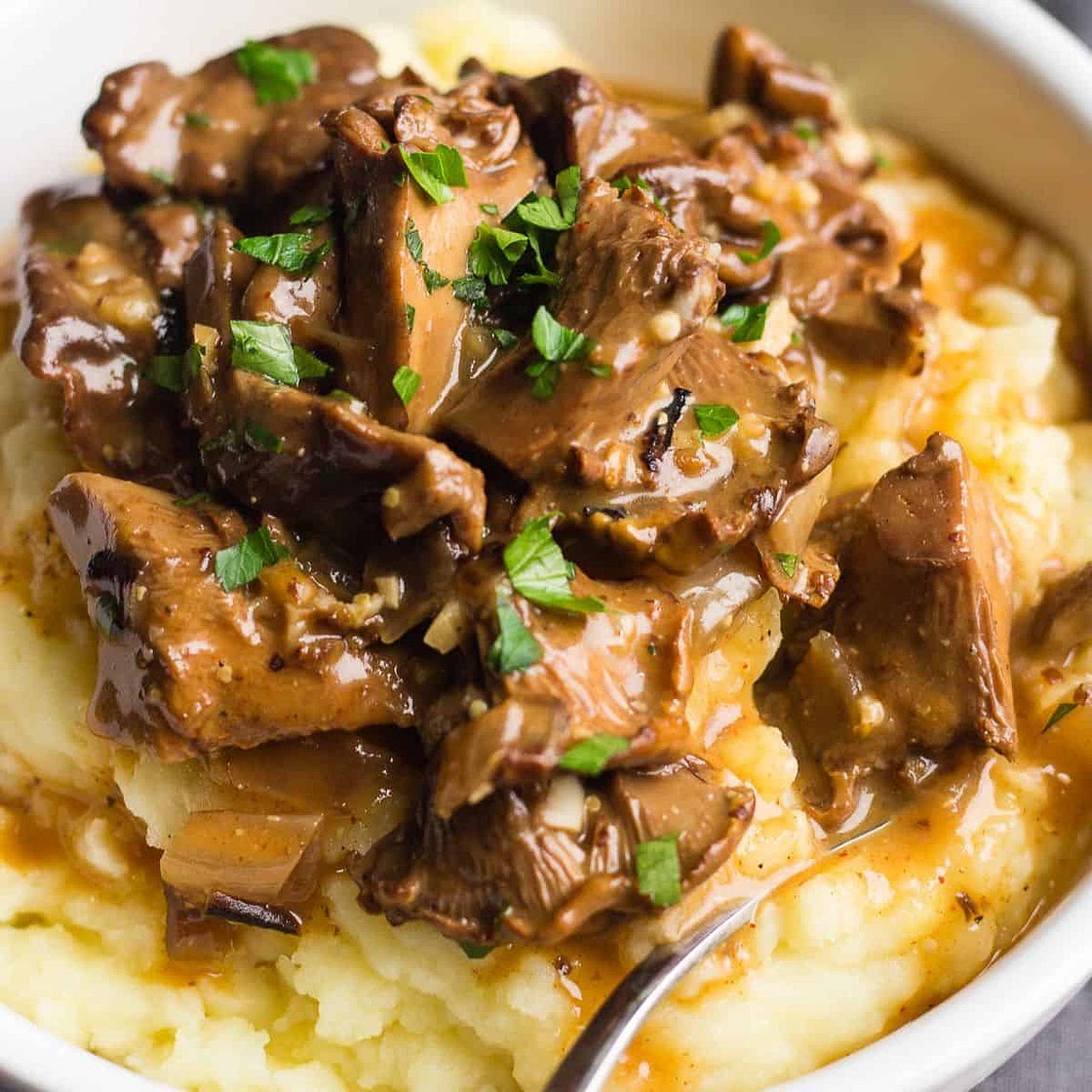 The Complete Guide To An Easy Vegan Mushroom Stroganoff