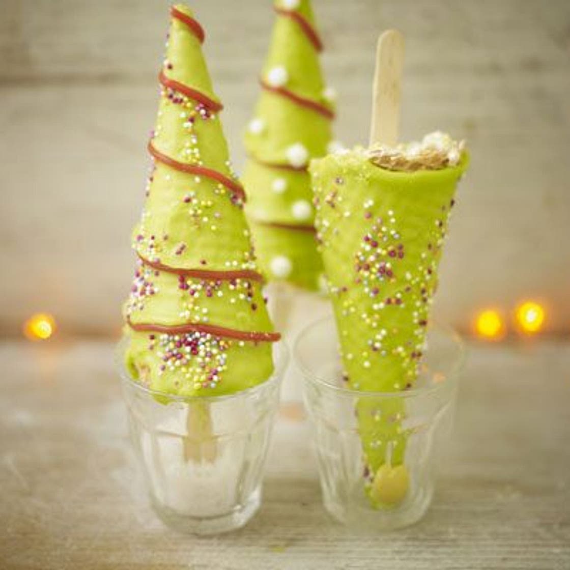 Christmas tree crispy pops