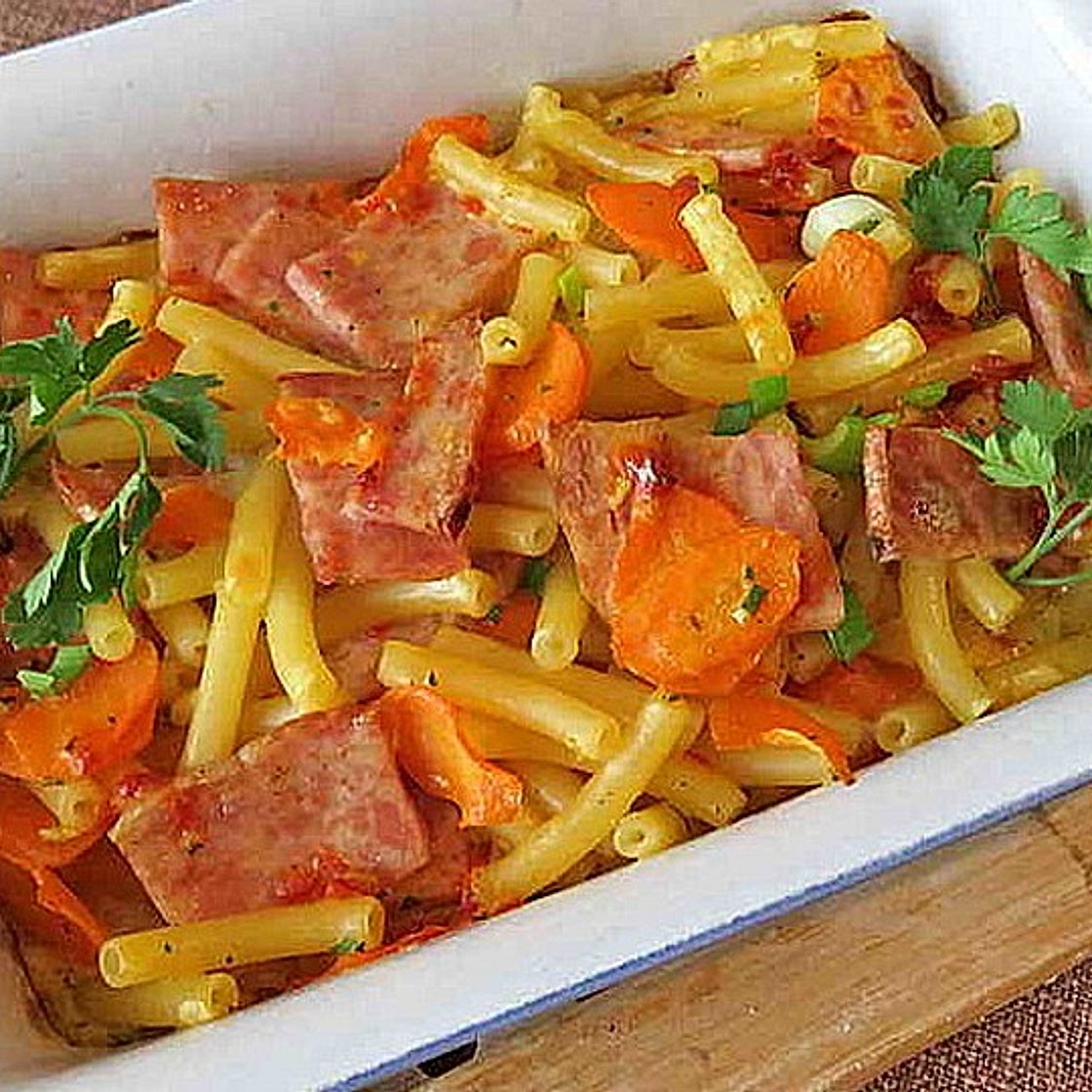 Nudelauflauf mit Fleischkäse