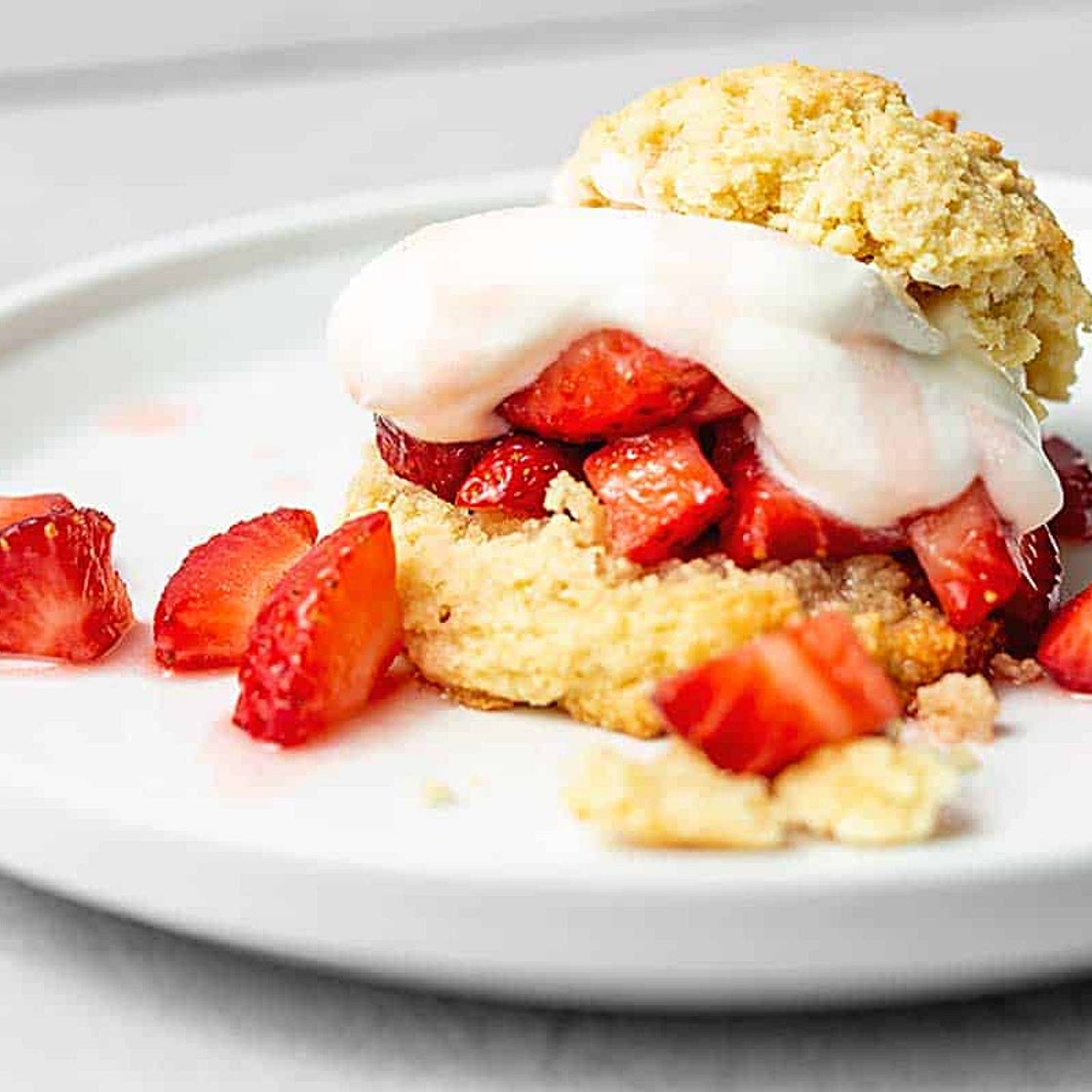 Easy Keto Strawberry Shortcake Recipe - Gluten Free