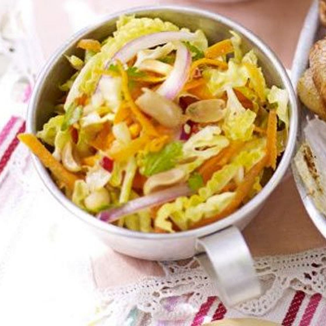 Chilli & peanut slaw