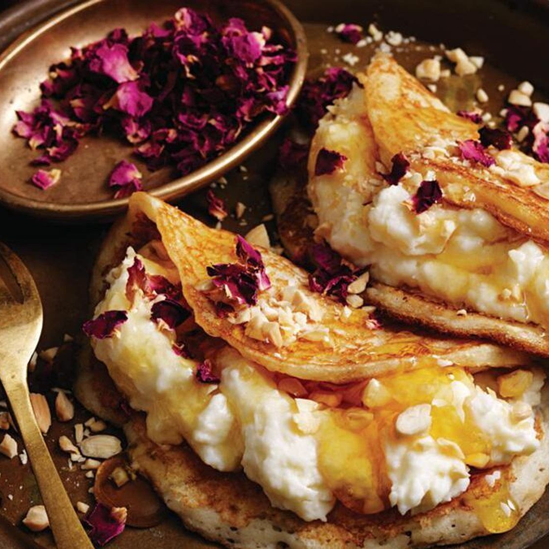 Atayef with ashta (Lebanese pancakes with cream)