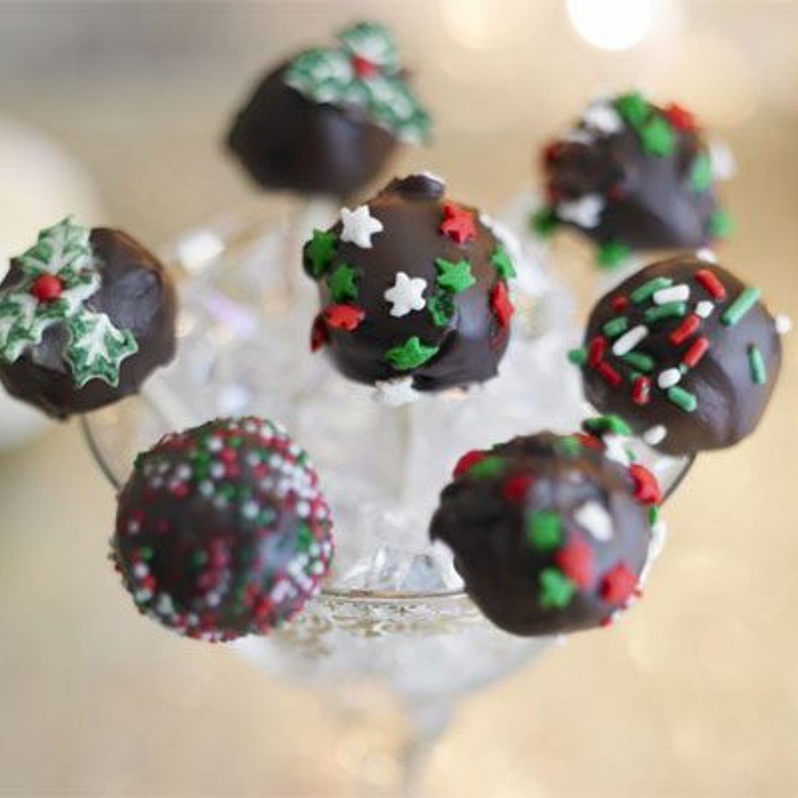 Christmas brownie lollipops