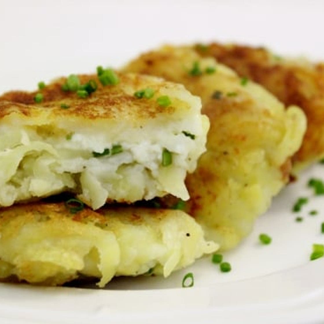 Potato Pampushki With Cheese Filling