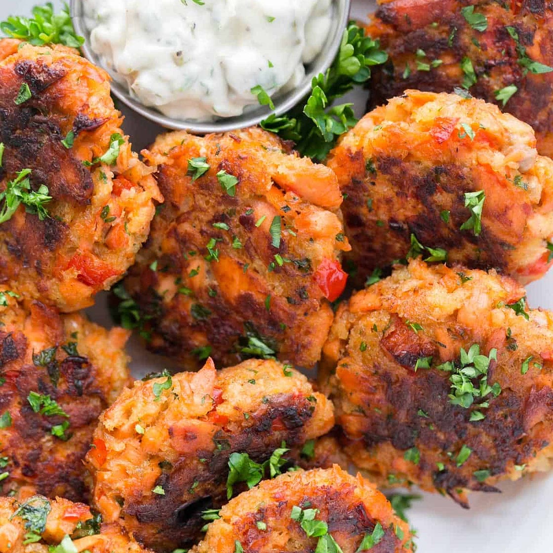 Salmon Cakes Recipe (Salmon Patties)