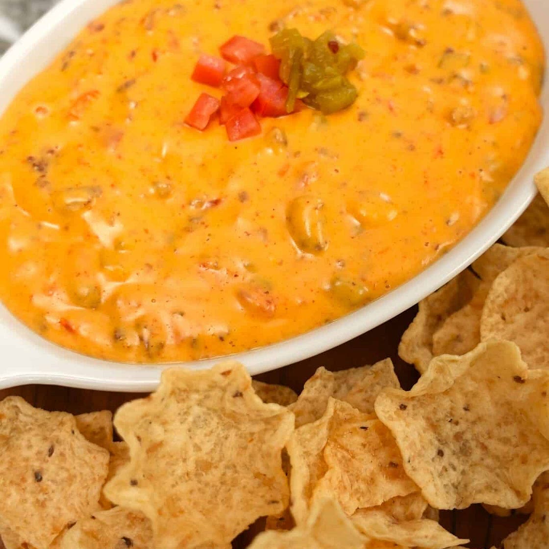 The ULTIMATE Queso Dip