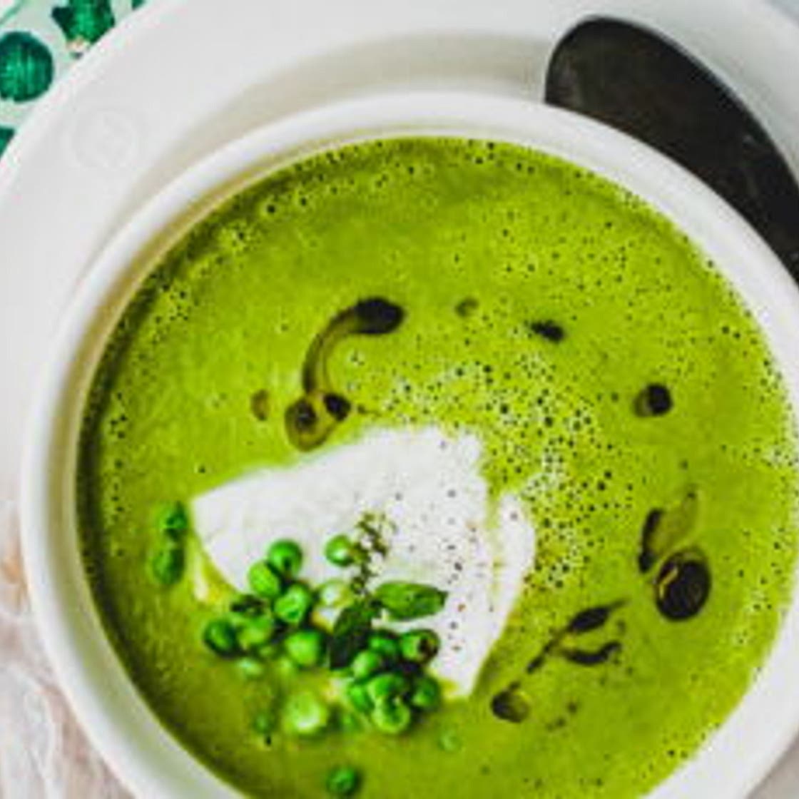 Soupe de petits pois à la burrata