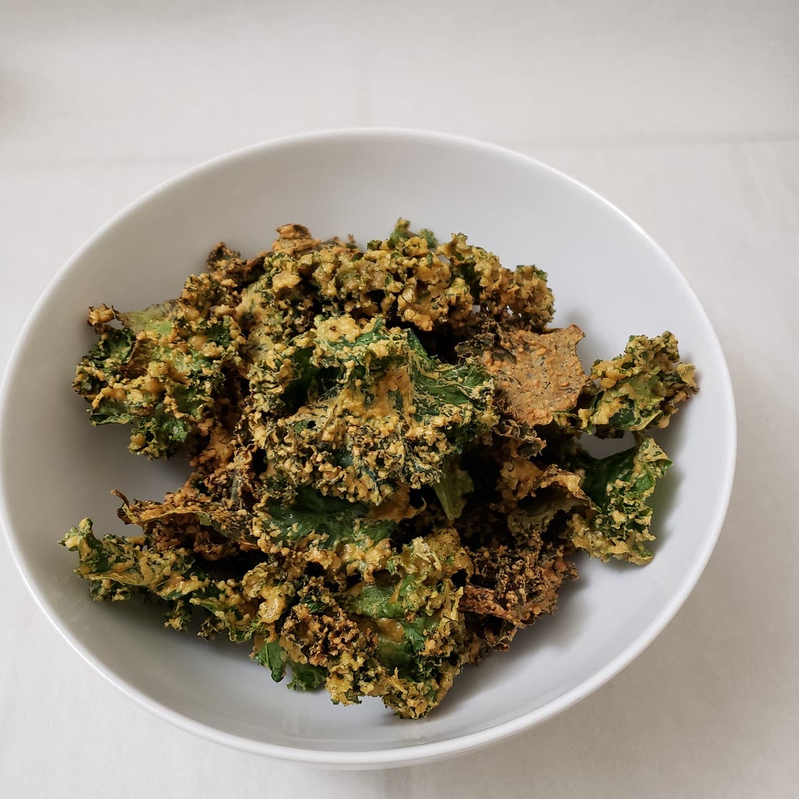 Cheezy Crispy Kale Chips (Vegan)