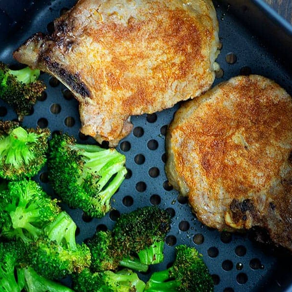 Air Fryer Pork Chops & Broccoli