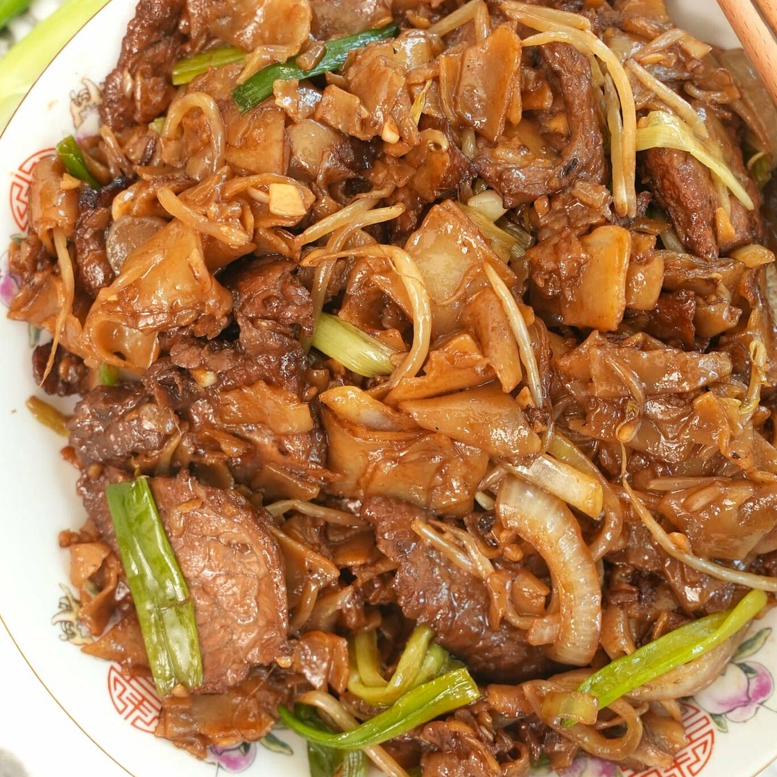 Beef Chow Fun (20 Minutes!)