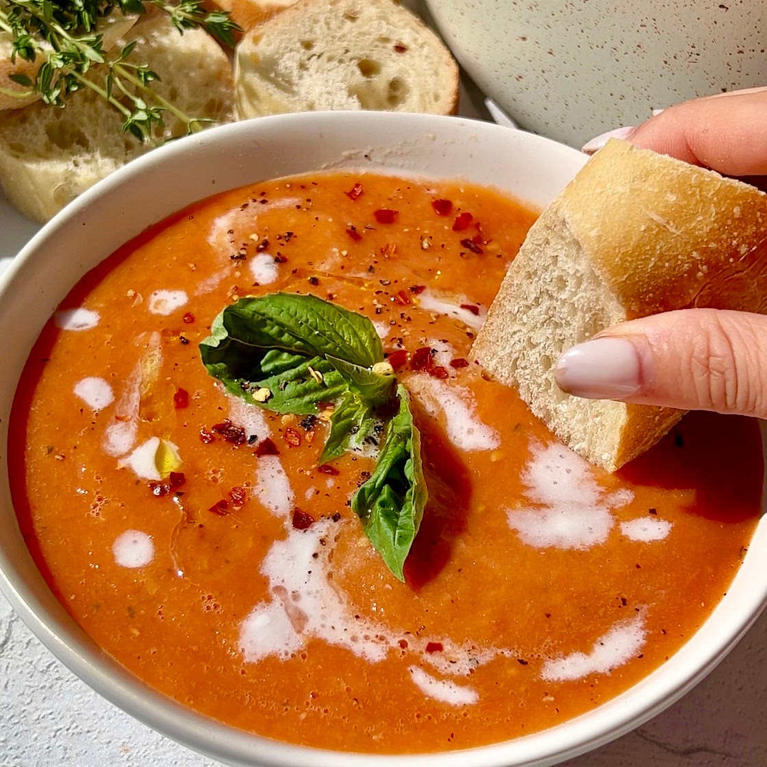 Roasted Garlic Tomato Soup