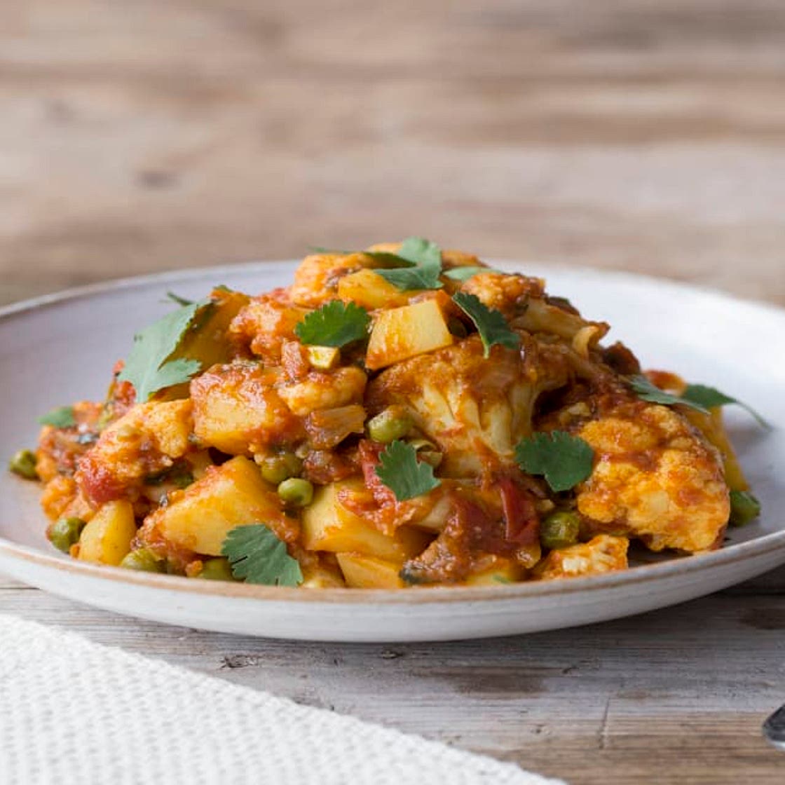 Curried Cauliflower & Potatoes with Green Peas