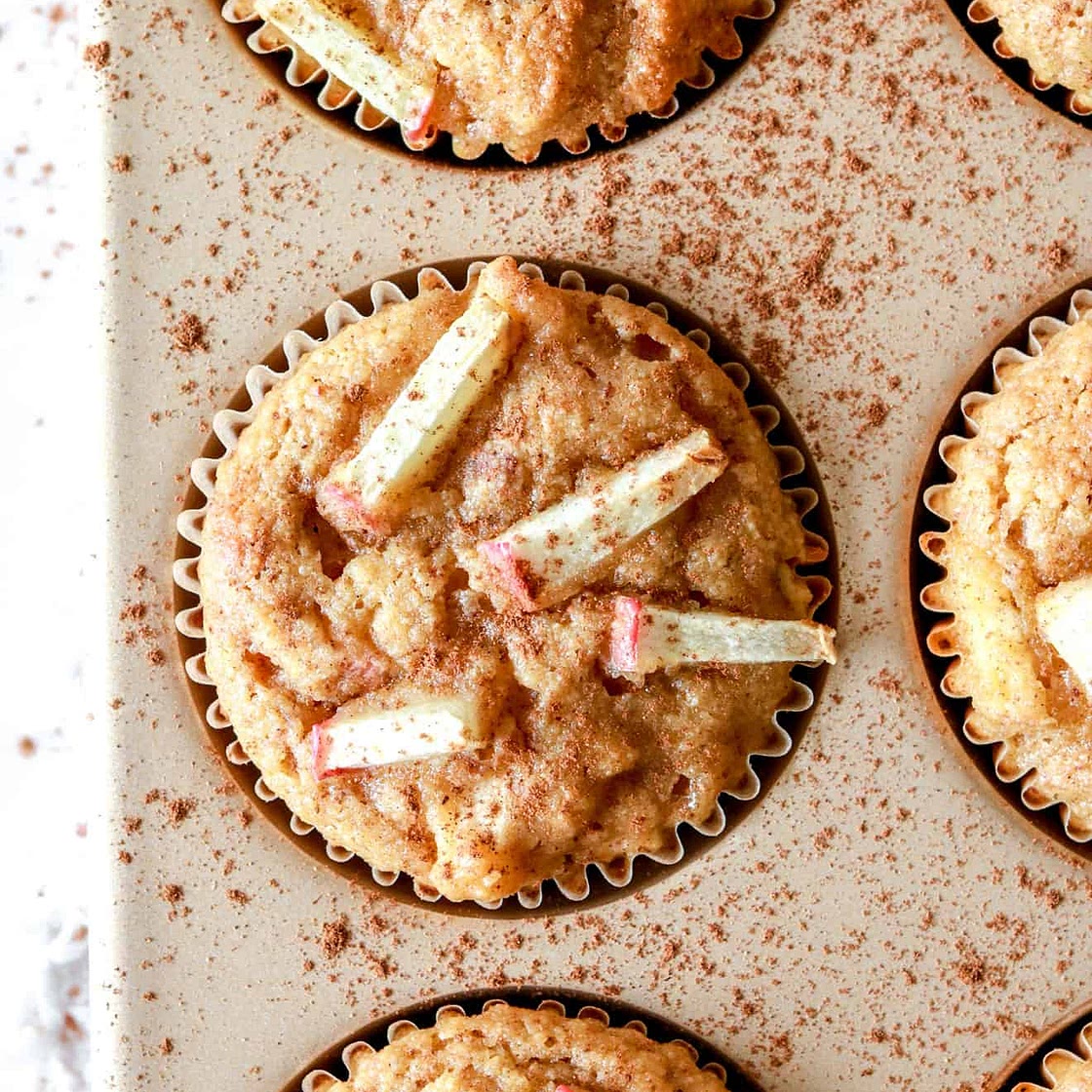 Healthy Apple Cinnamon Muffins