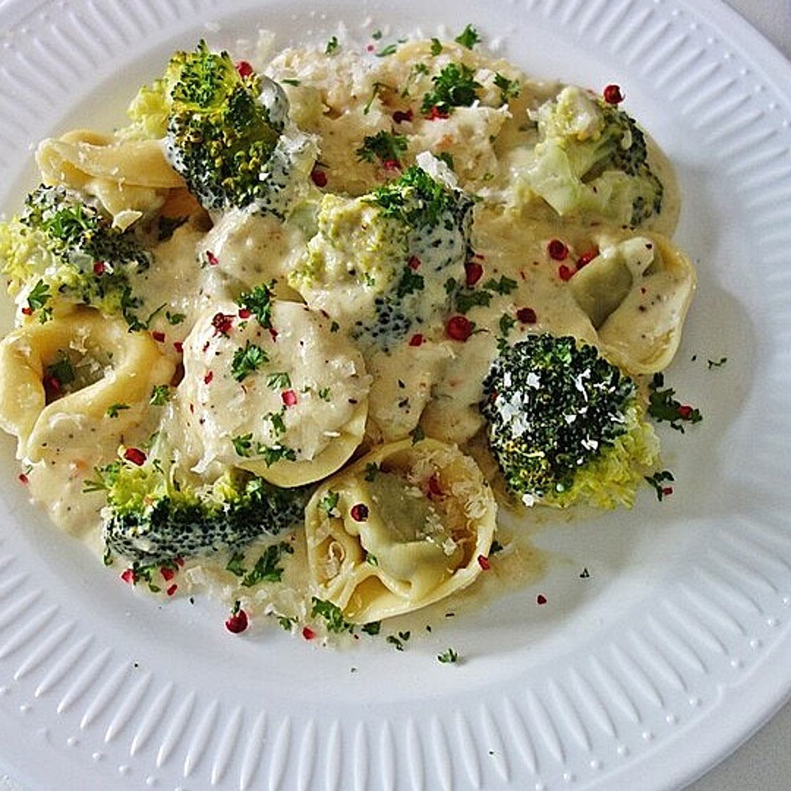 Tortellini ai broccoli