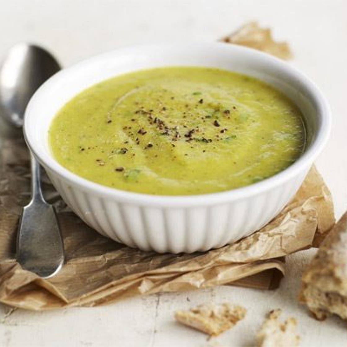 Spiced parsnip & cauliflower soup