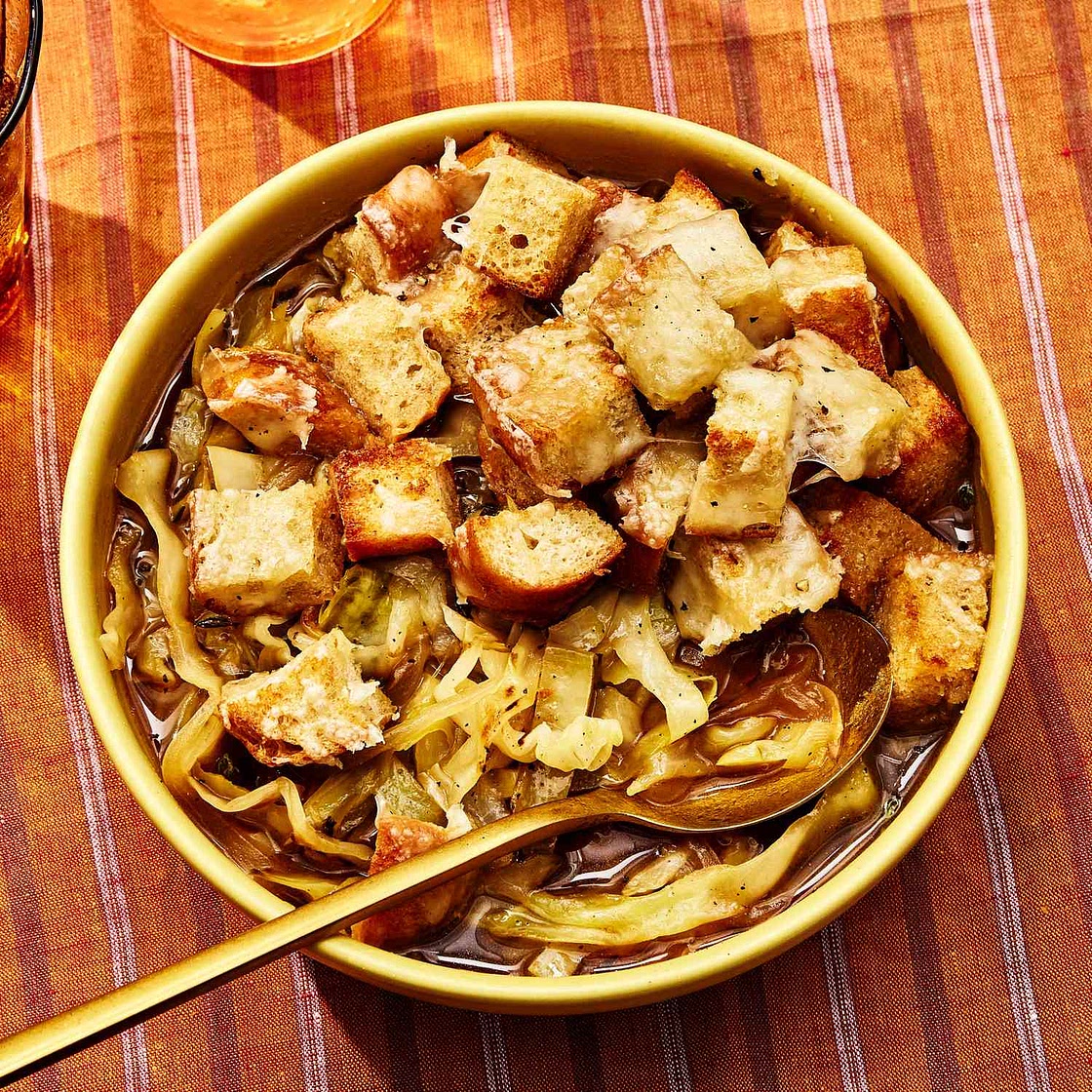 French Onion Cabbage Soup