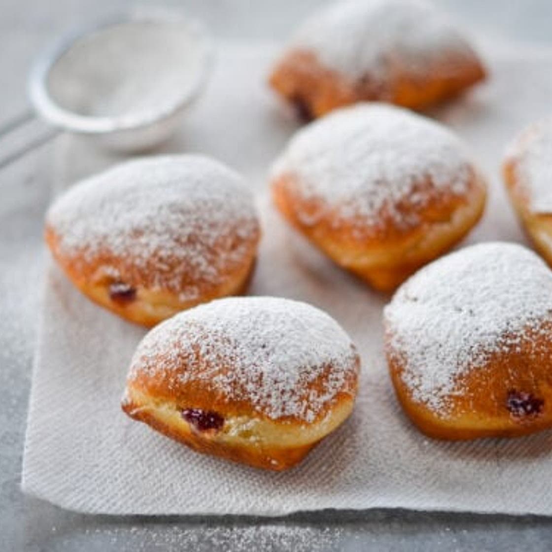 Sufganiyot (Israeli Donuts)