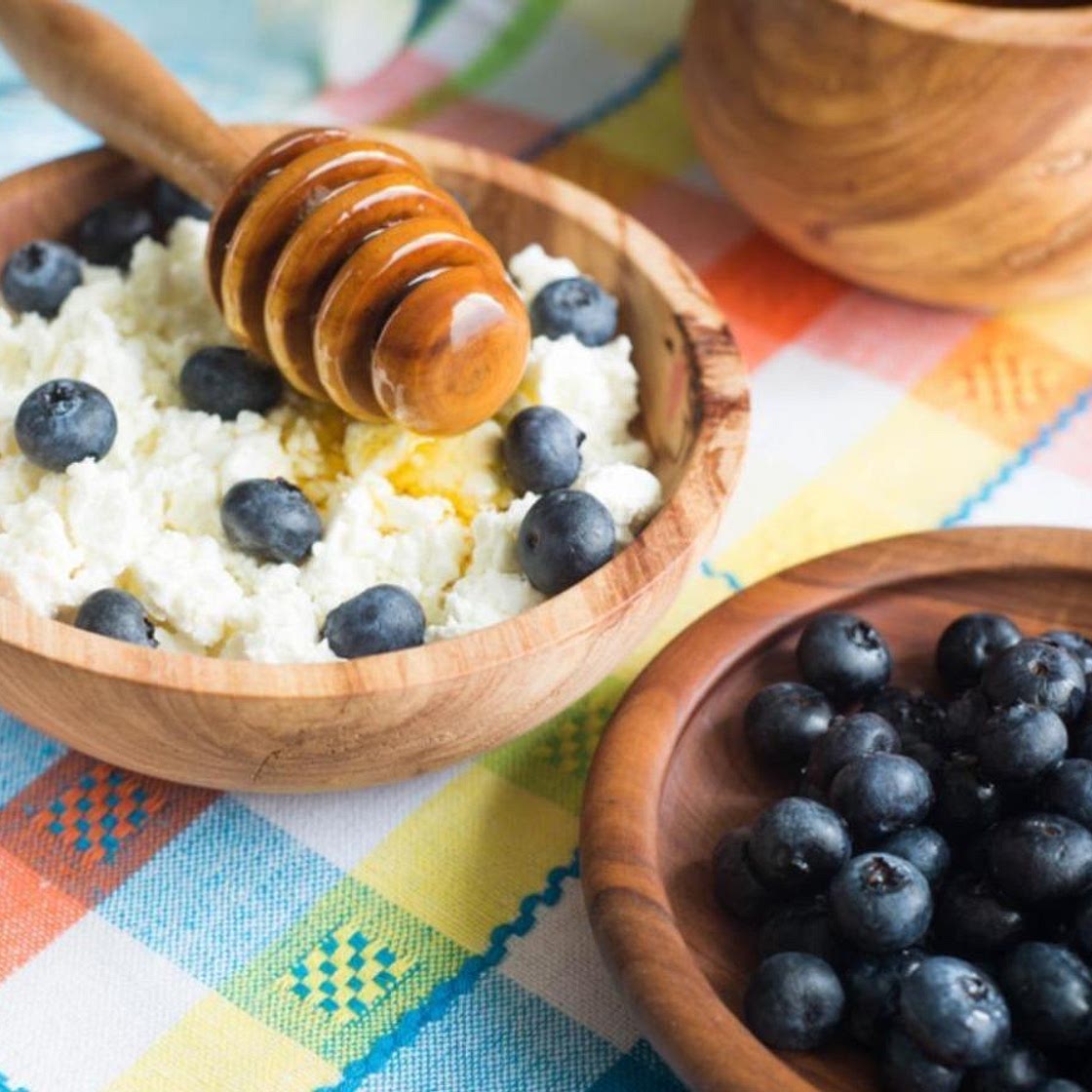Cottage Cheese with Blueberries and Honey