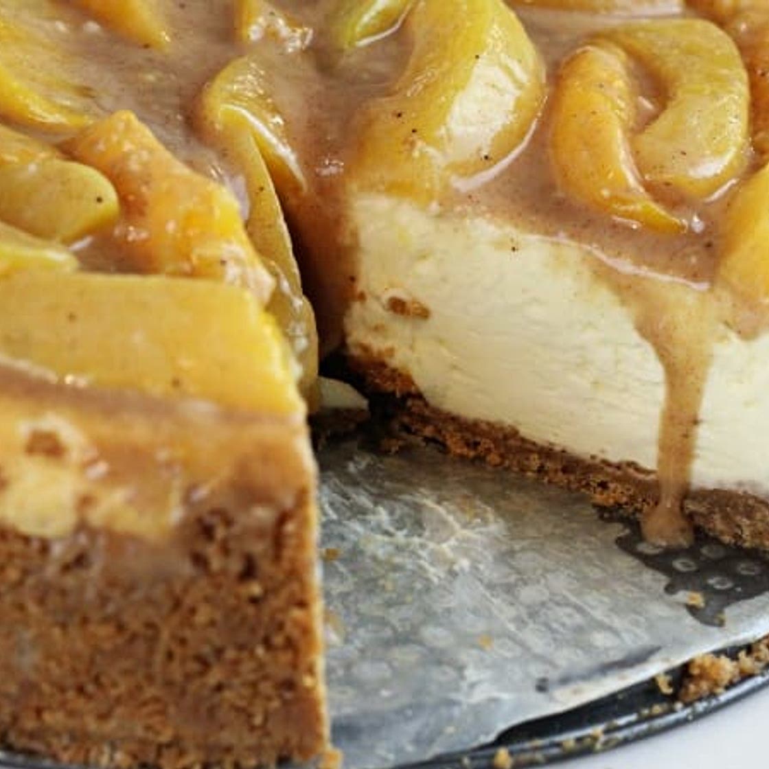 Peach Cobbler Cheesecake