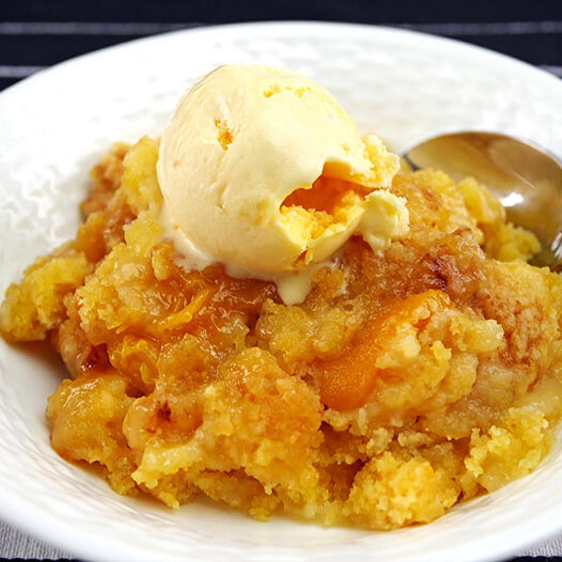 Slow Cooker Peach Dump Cake Recipe